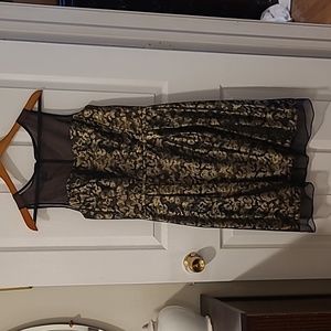 Donna Ricco gold and black dress